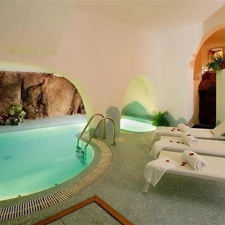 Con Piscina Daire *